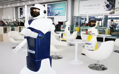 智能機(jī)器人卓越的數(shù)據(jù)能力如何逐步打通O2O營(yíng)銷(xiāo)管理